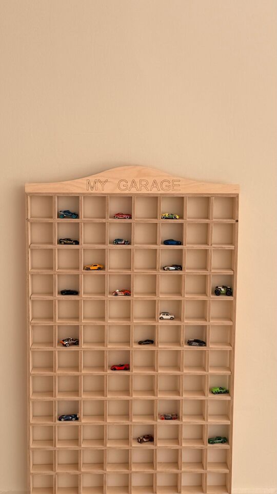 My Garage isme özel dev araba garajı