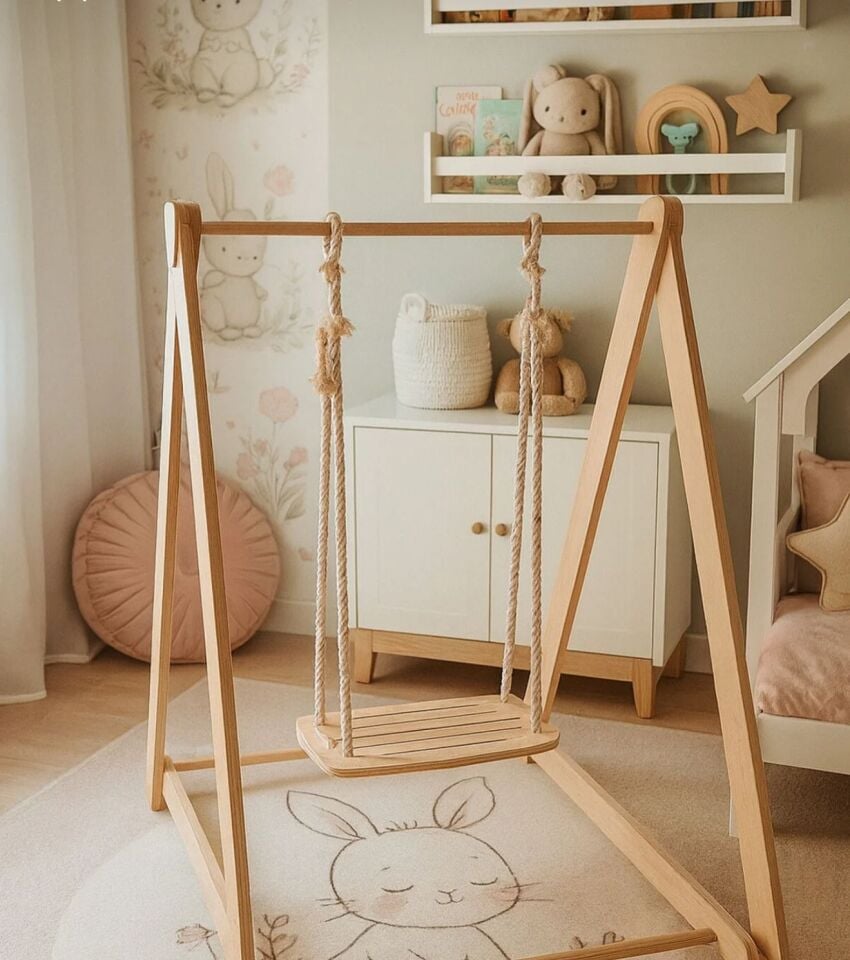 Büyük ahşap salıncak